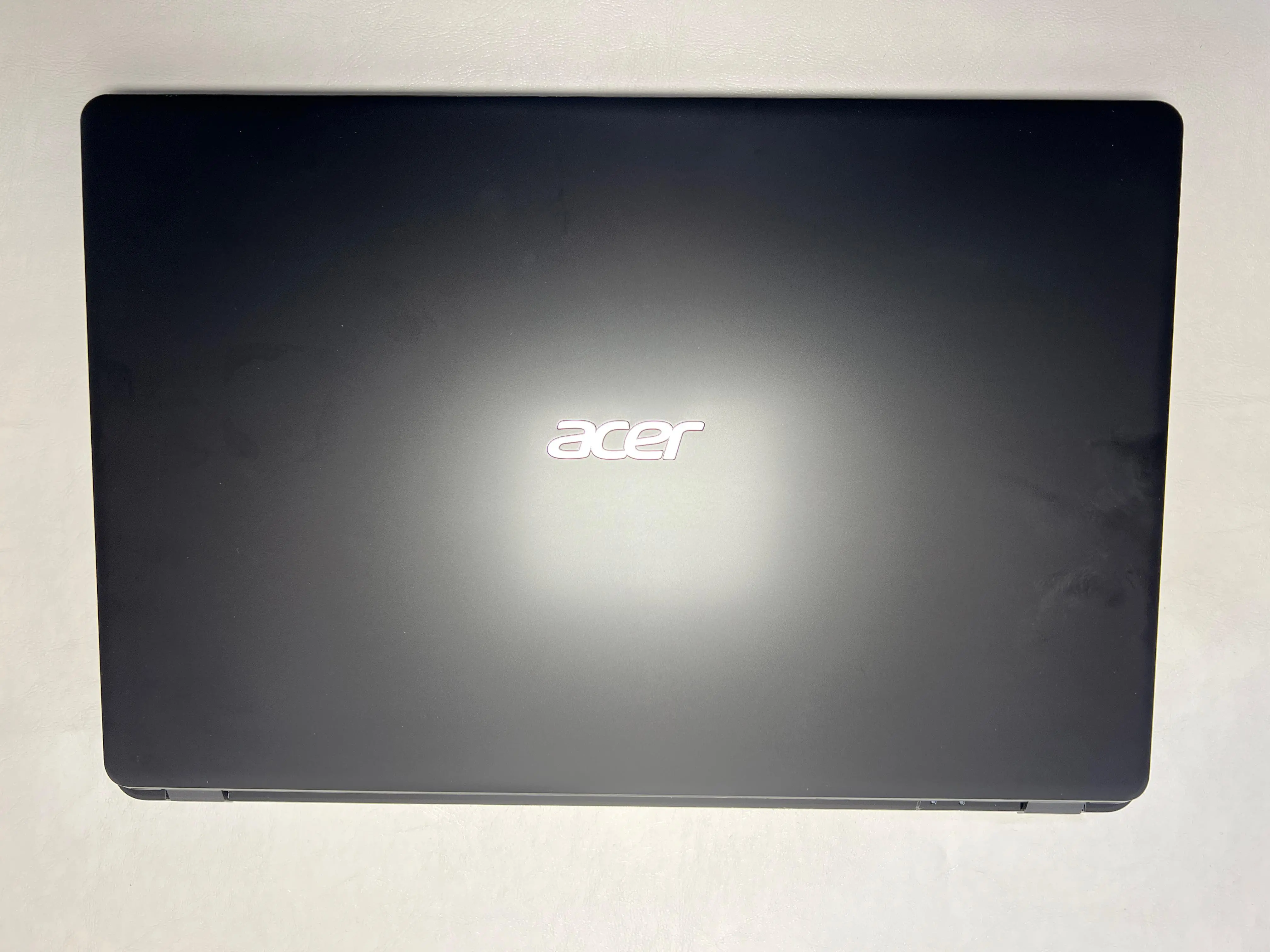 Acer Aspire 3 &mdash; şəkil 1