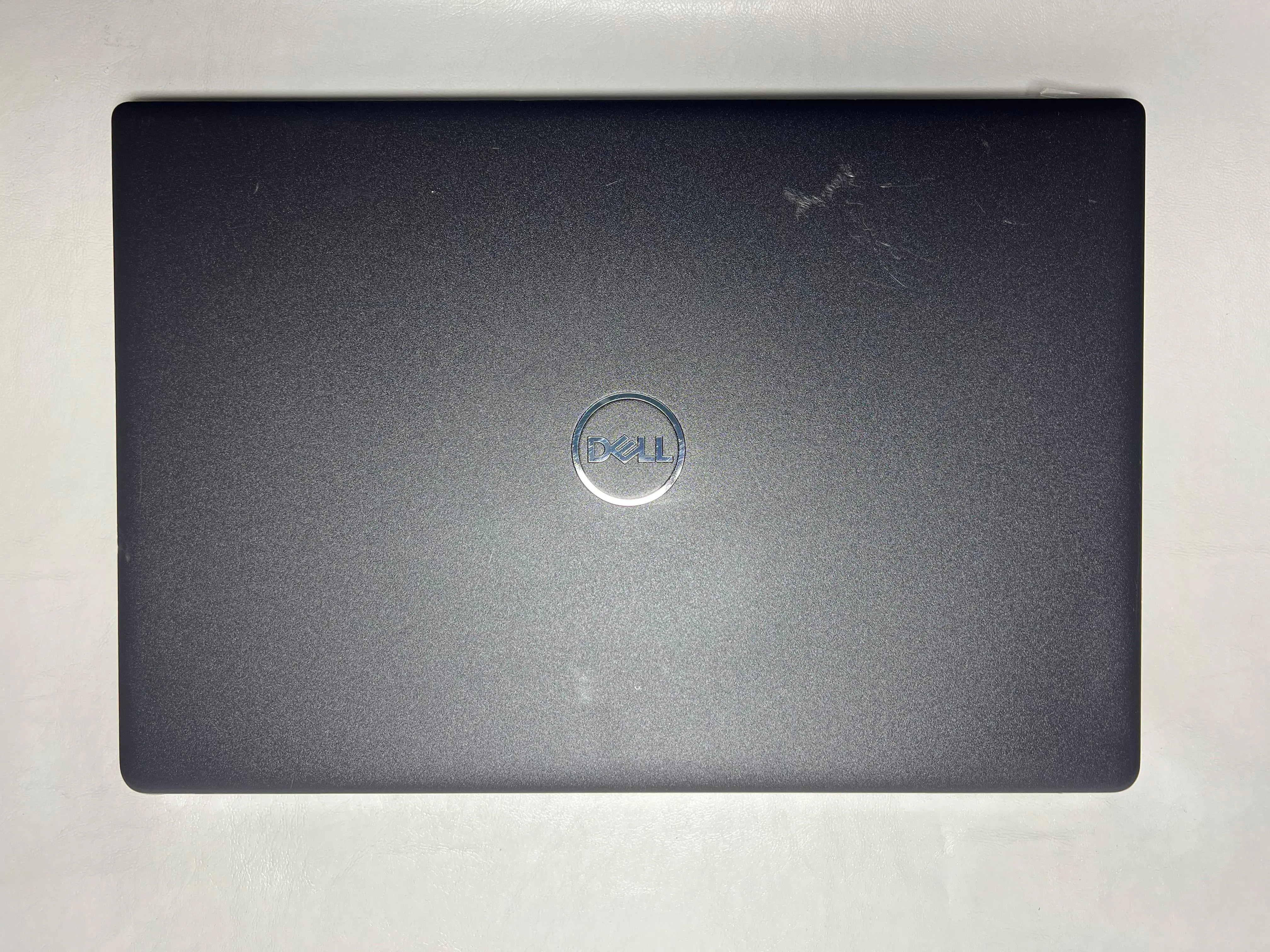 Dell Latitude 3510 &mdash; şəkil 1