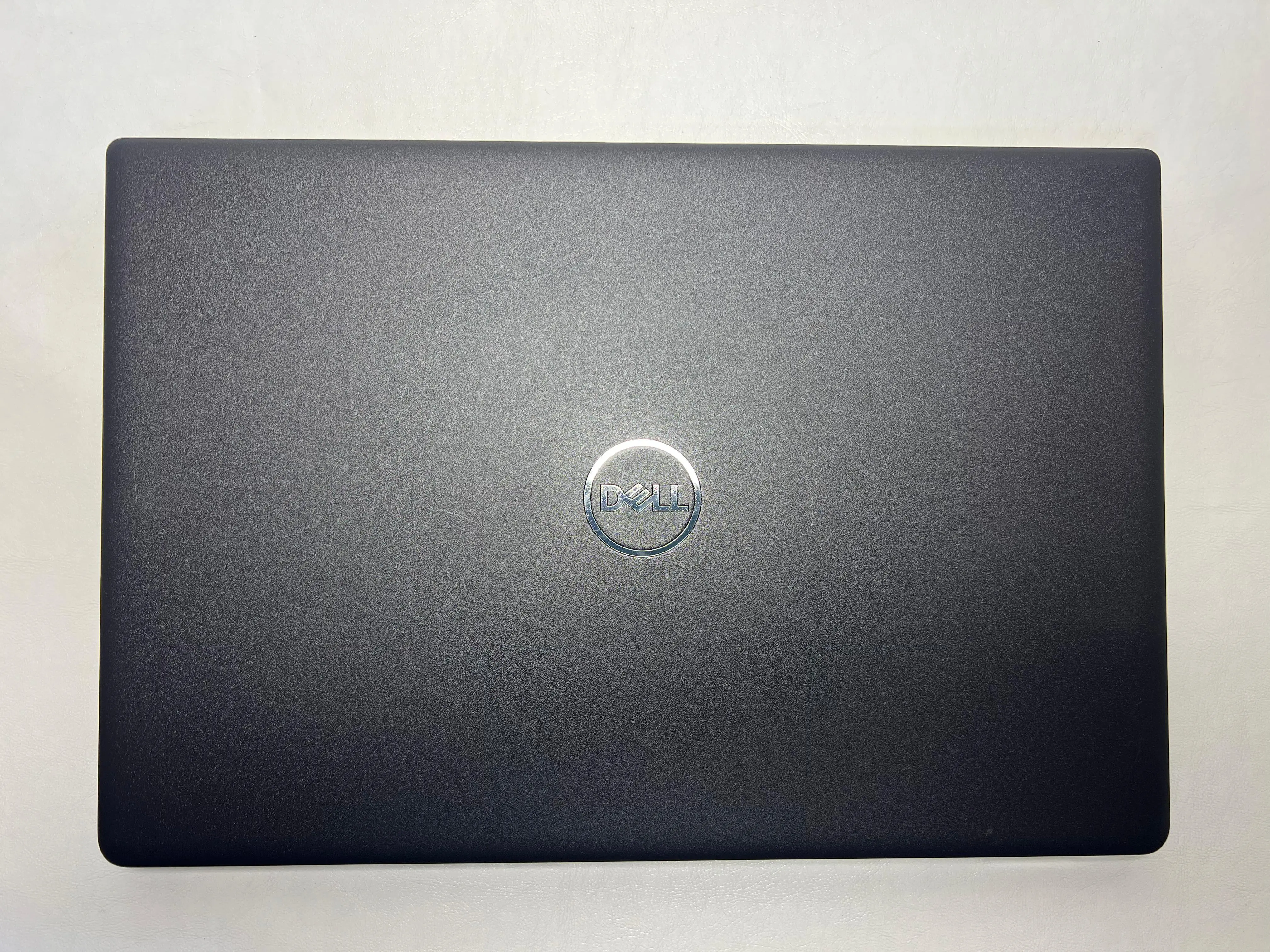 Dell Latitude 3510 &mdash; şəkil 1