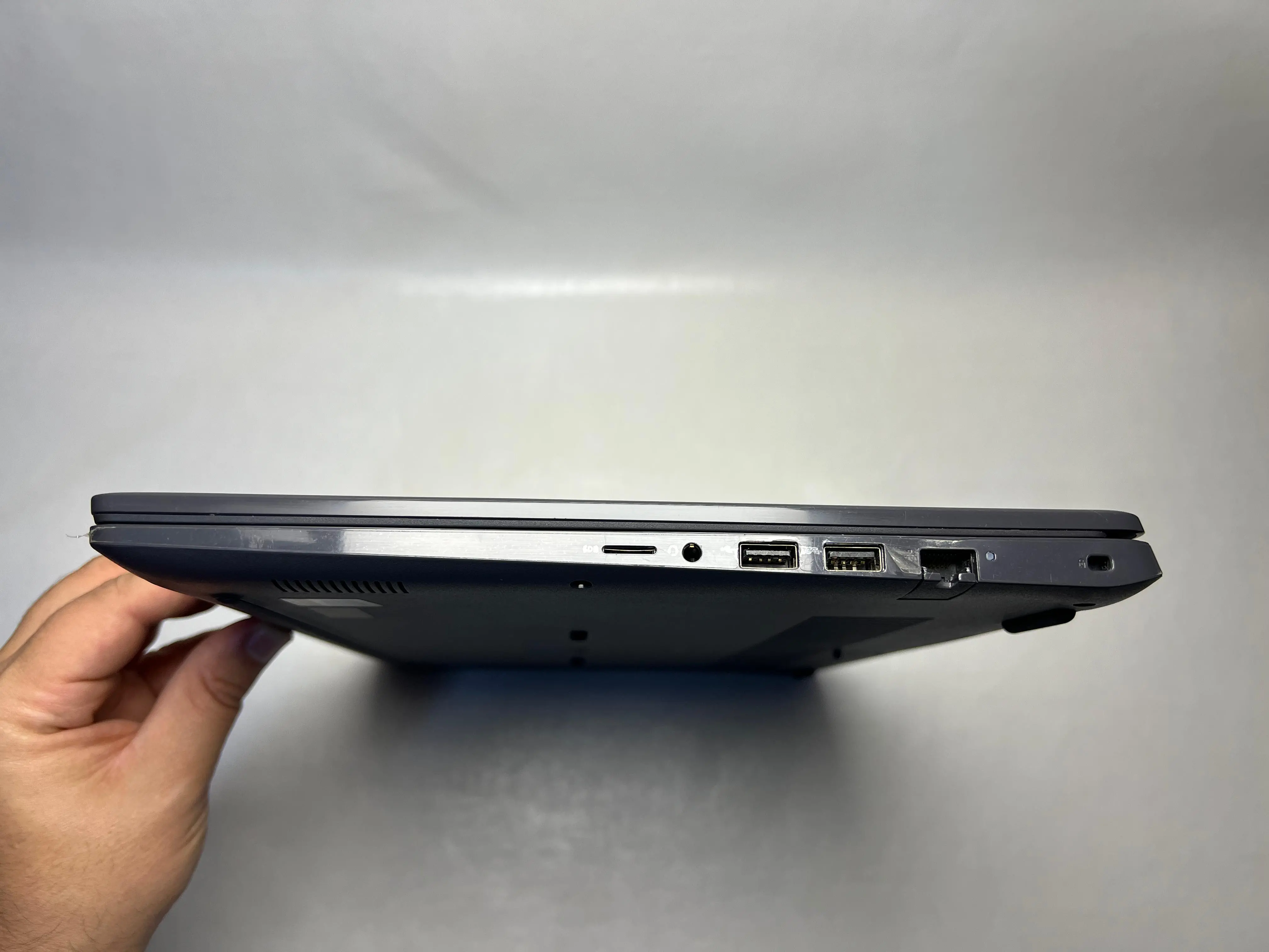Dell Latitude 3510 &mdash; şəkil 3