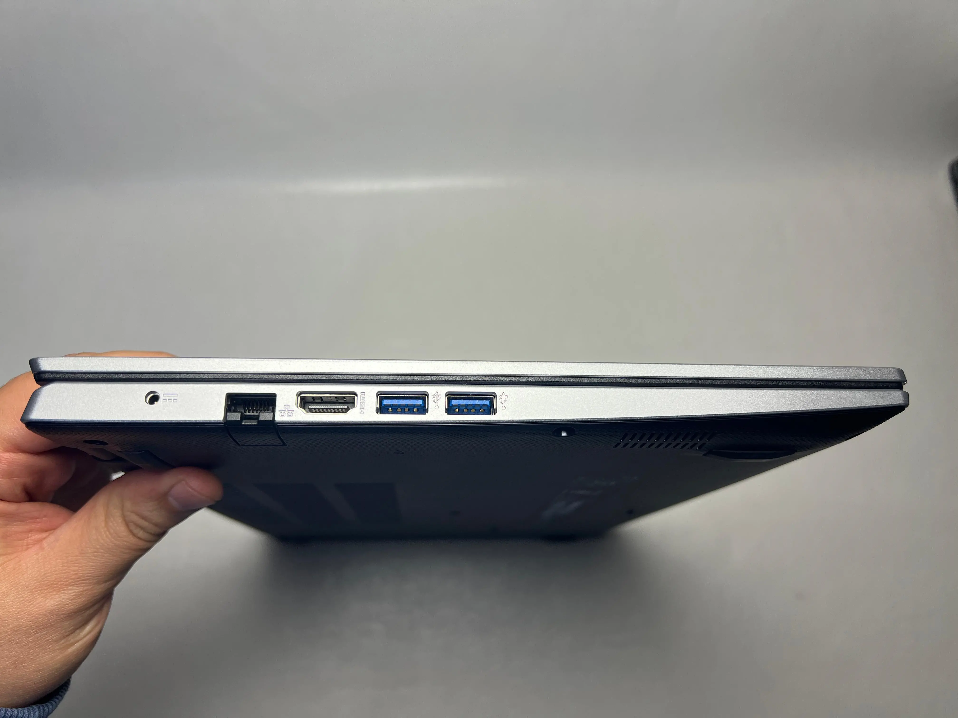 Acer Aspire 3 &mdash; şəkil 5
