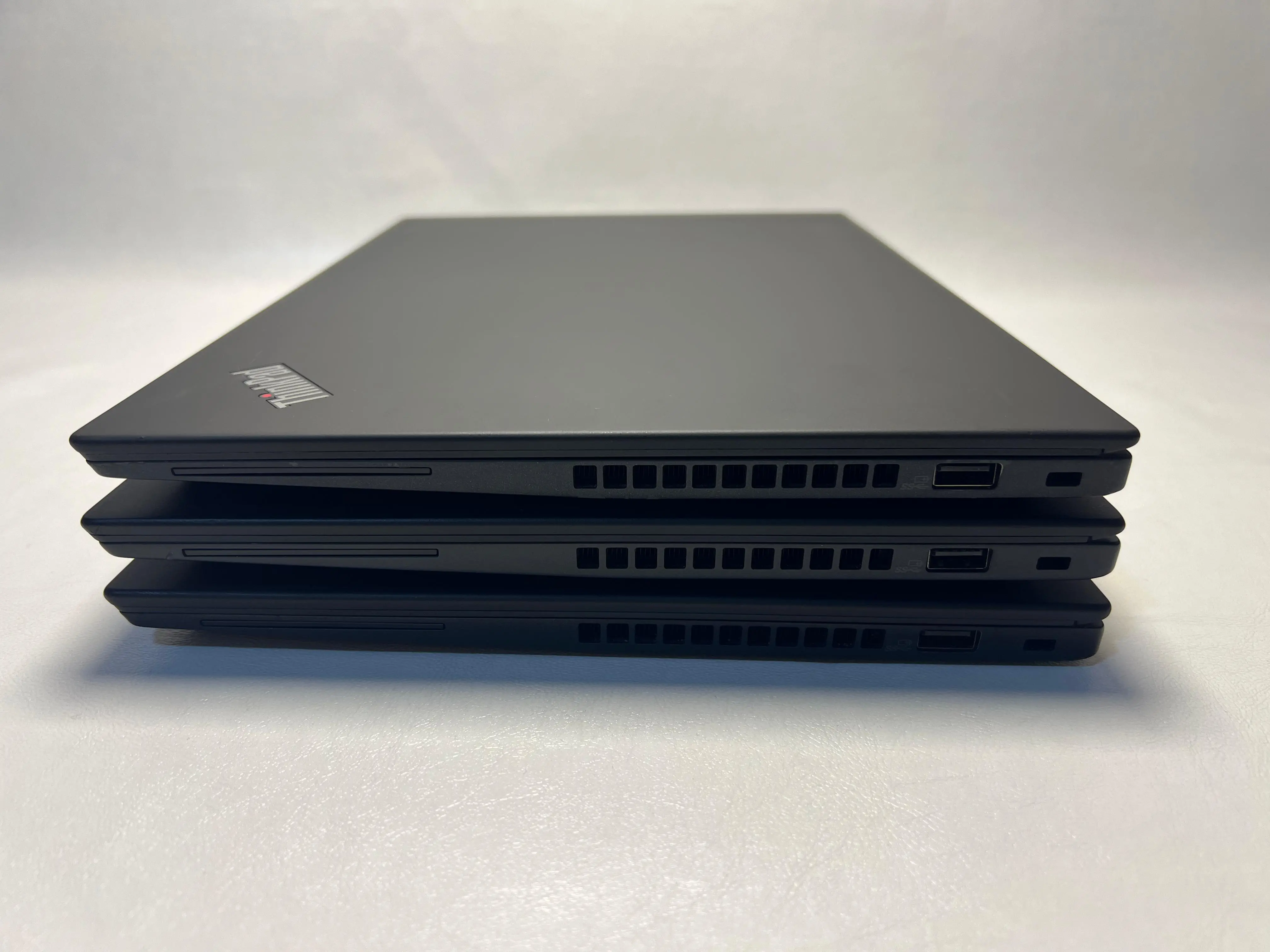 Lenovo ThinkPad T490s &mdash; şəkil 4