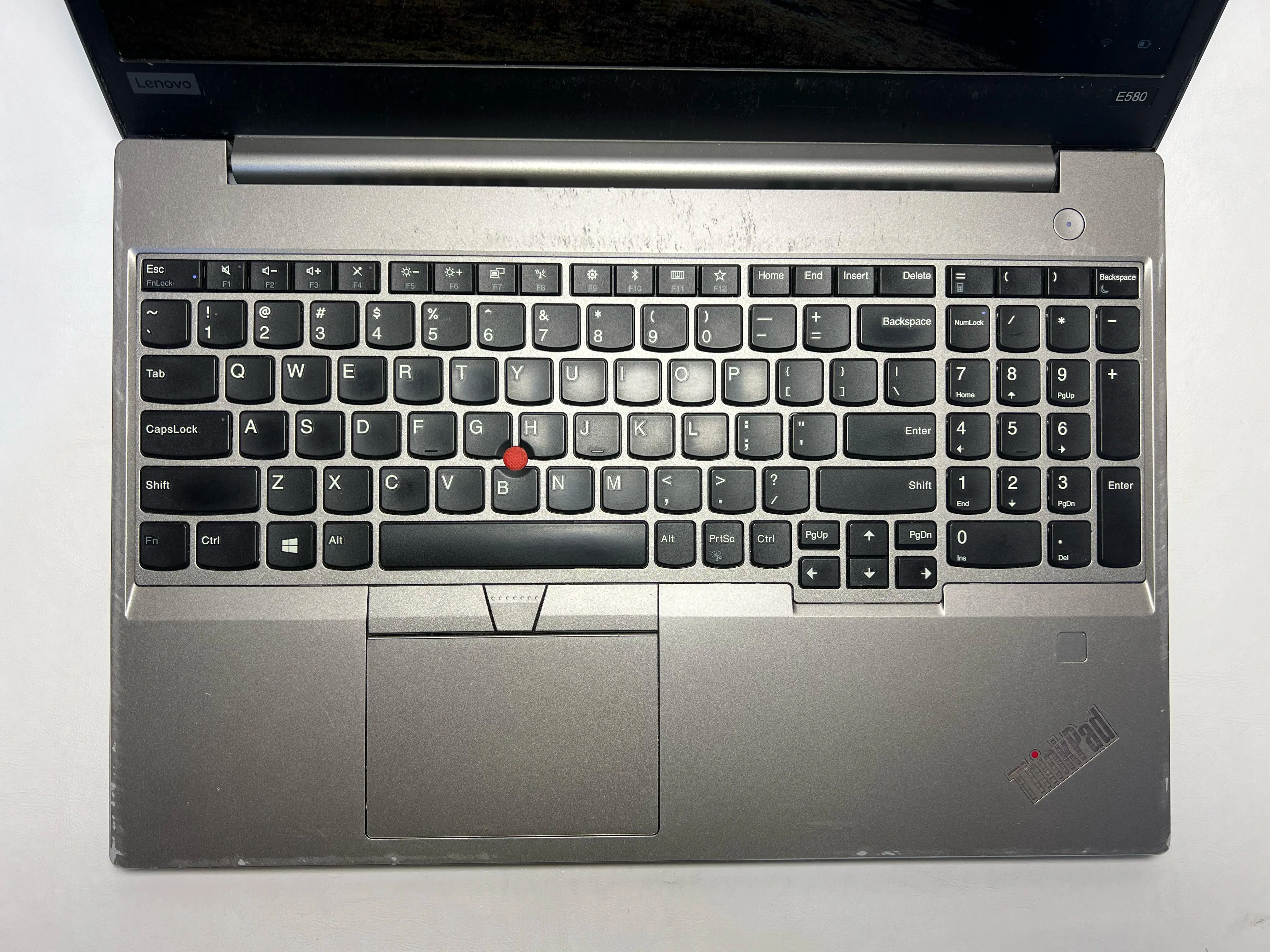 Lenovo ThinkPad E580 &mdash; şəkil 1