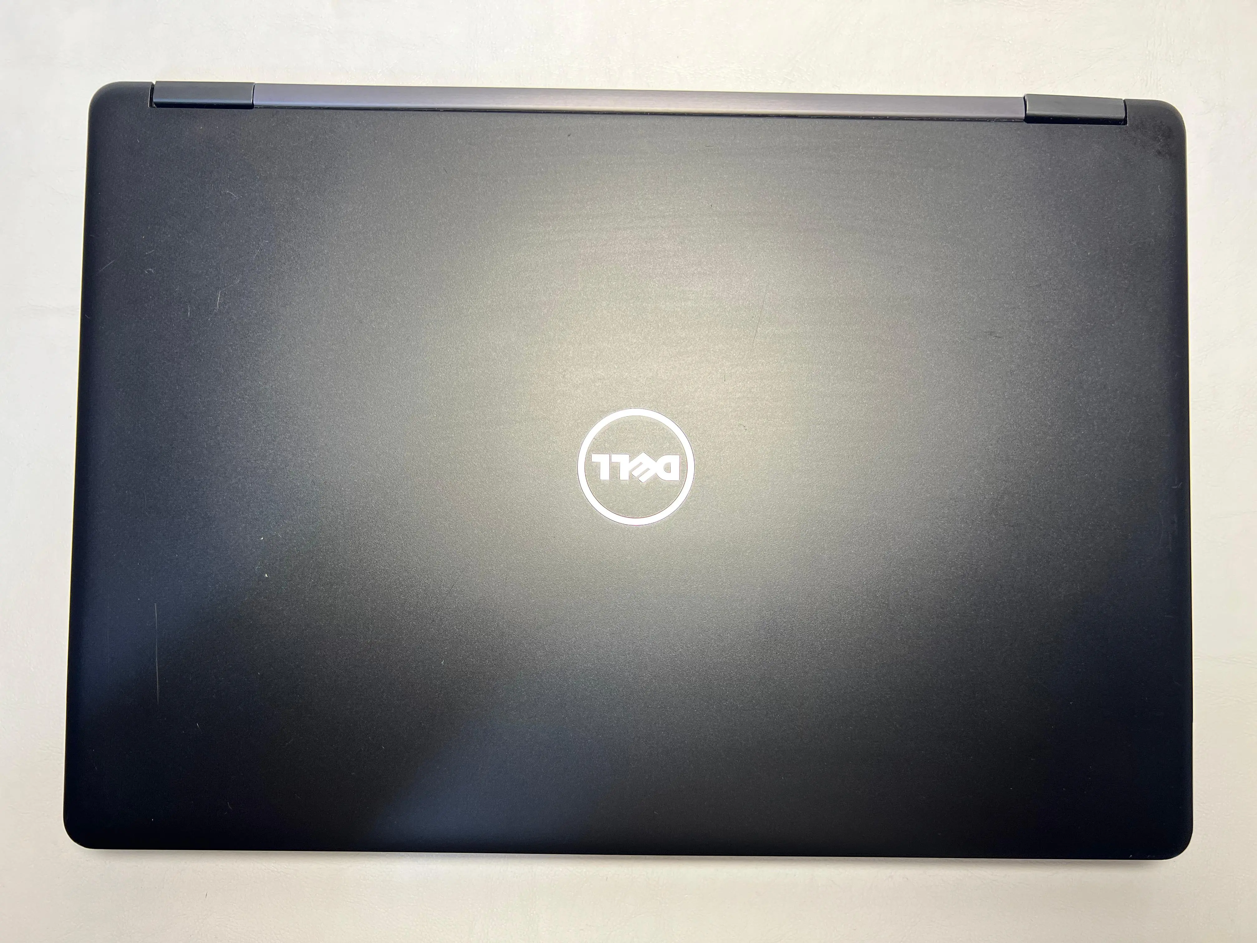 Dell Latitude 5490 &mdash; şəkil 2
