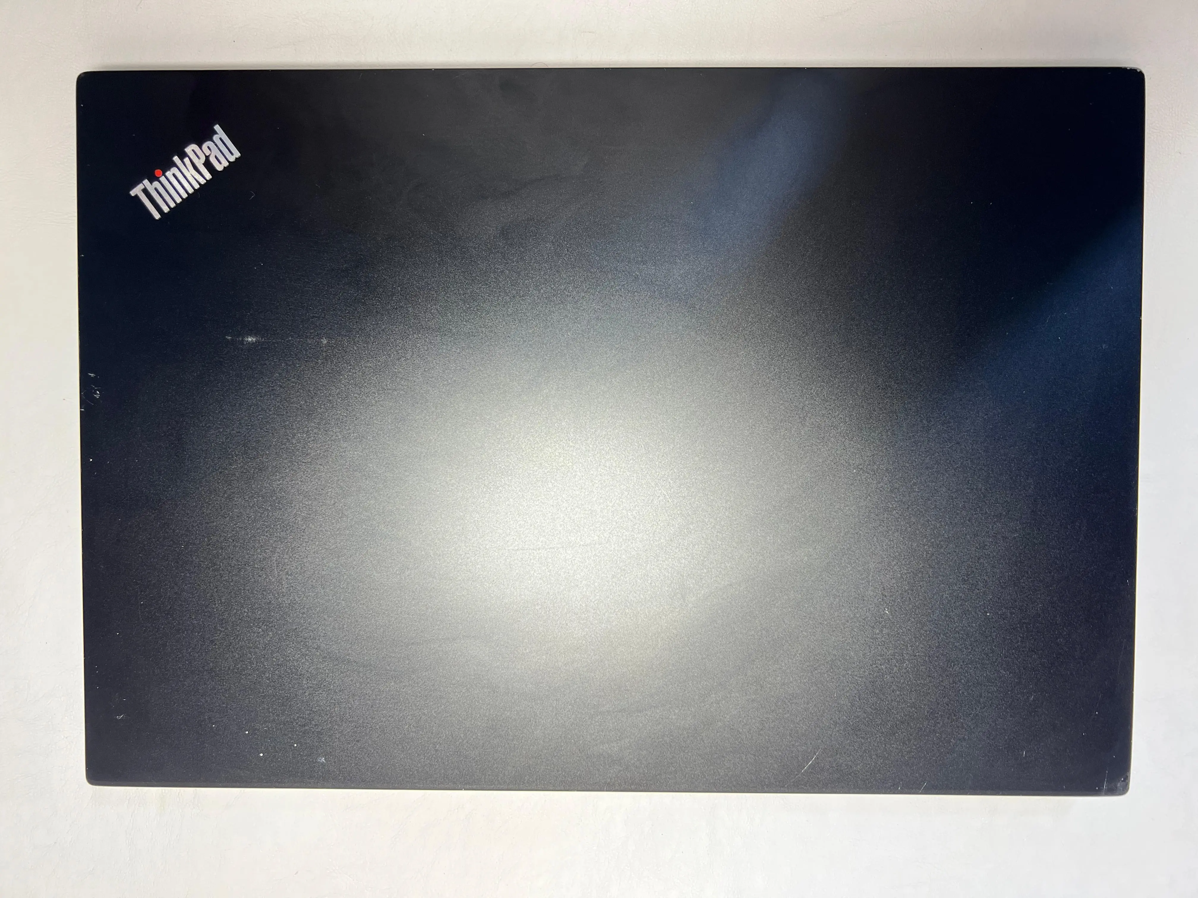 Lenovo ThinkPad E580 — şəkil 1