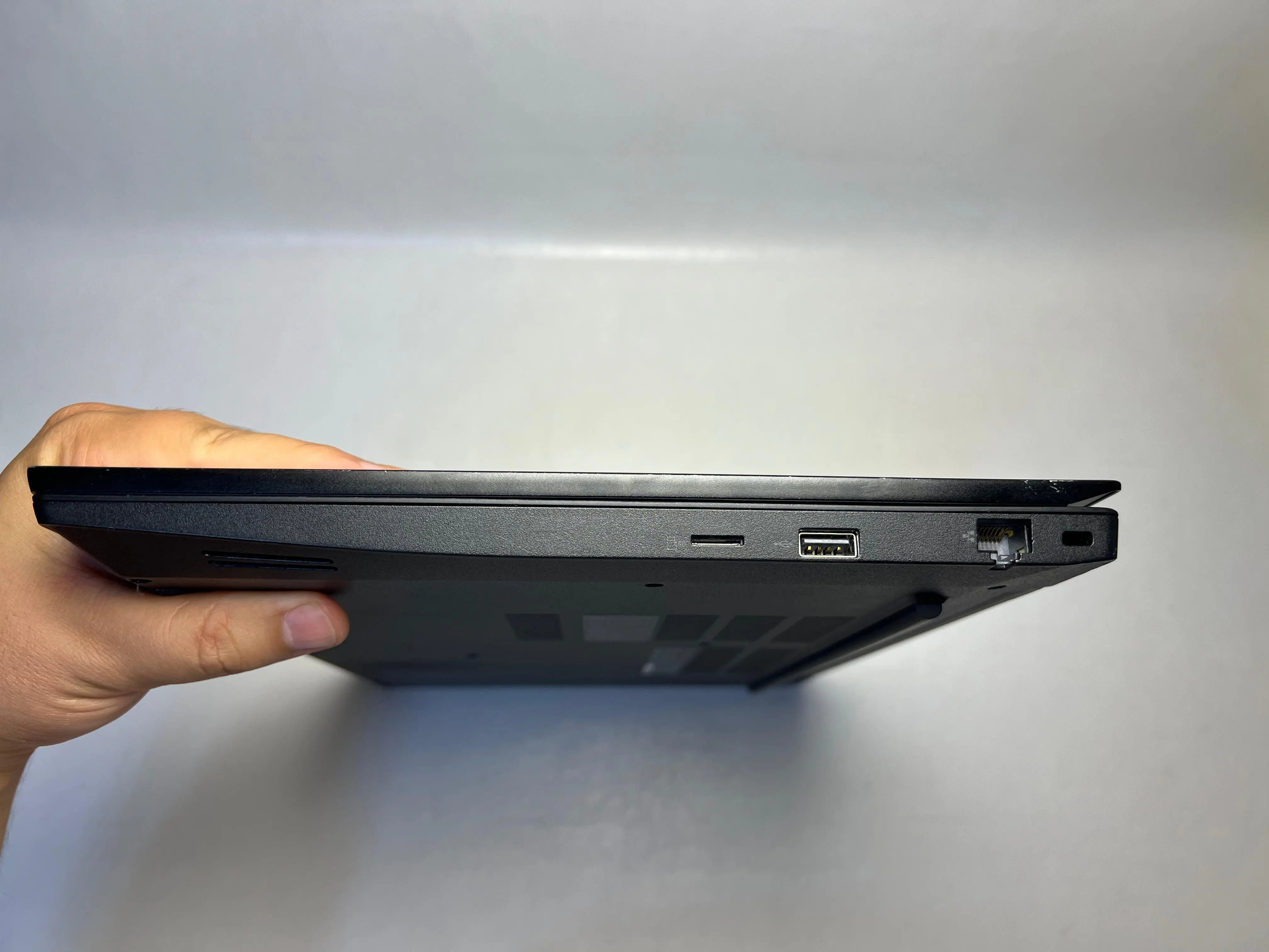 Lenovo ThinkPad E580 — şəkil 4