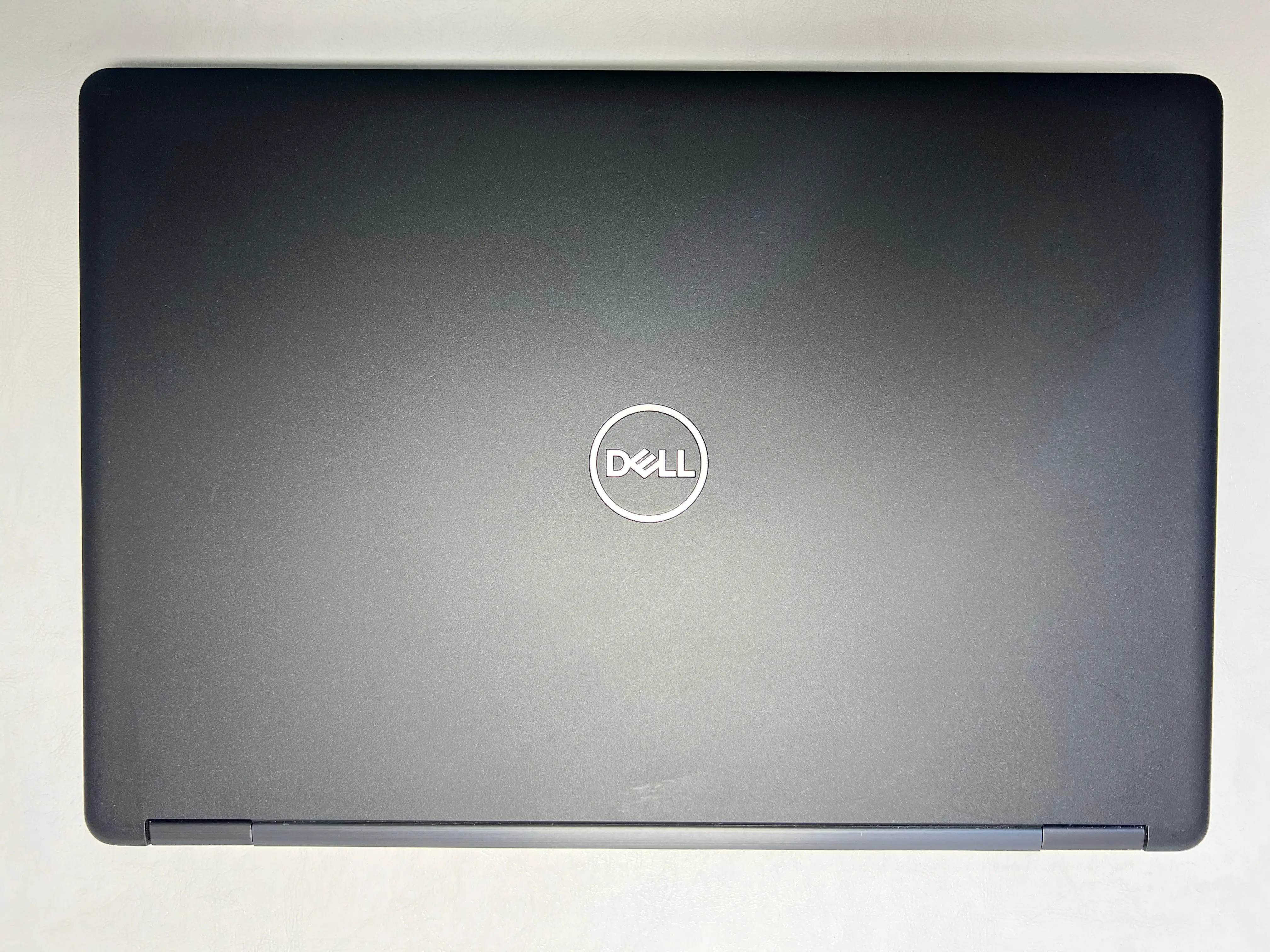 Dell Latitude 5490 &mdash; şəkil 1