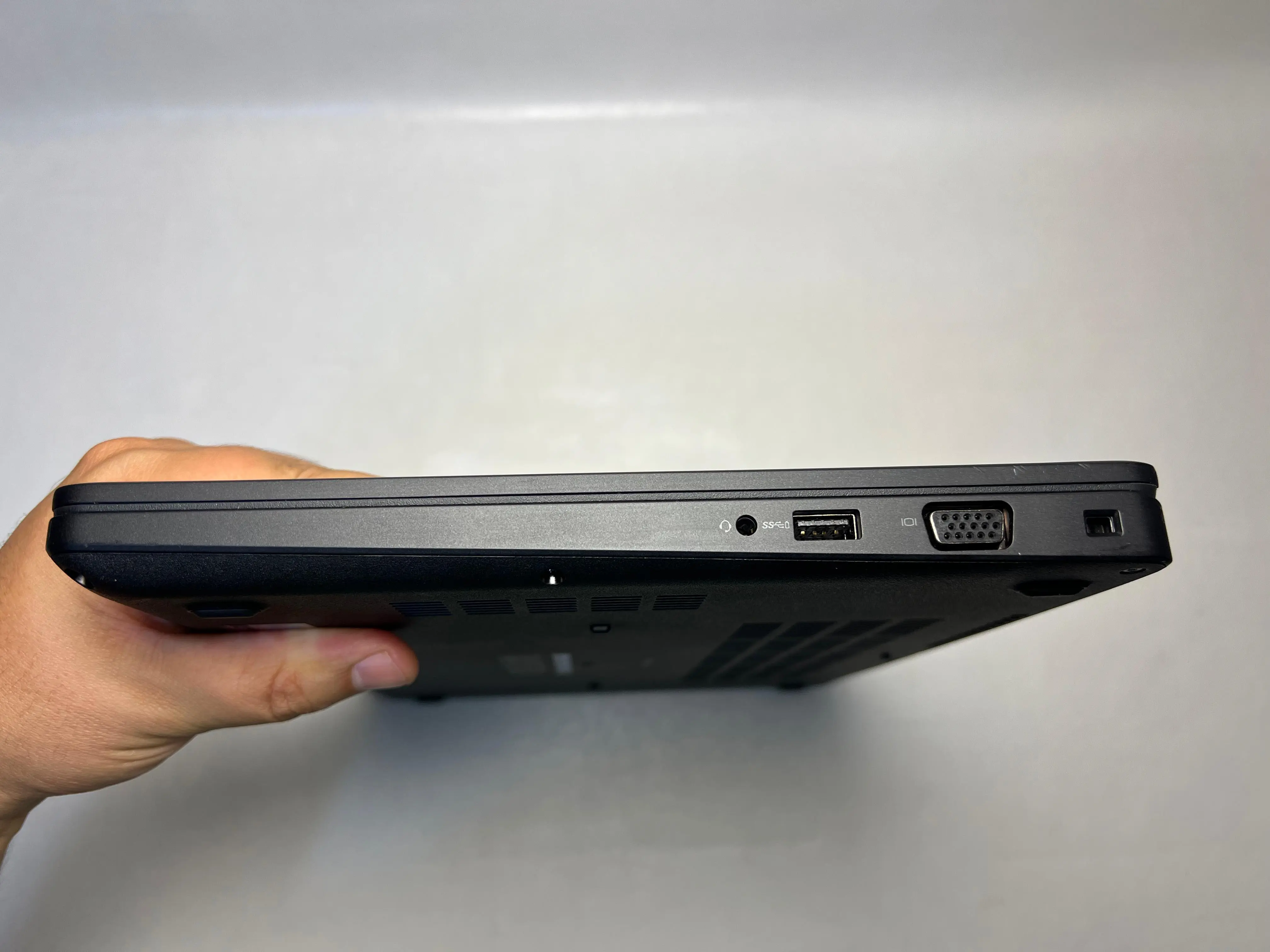 Dell Latitude 5490 &mdash; şəkil 4
