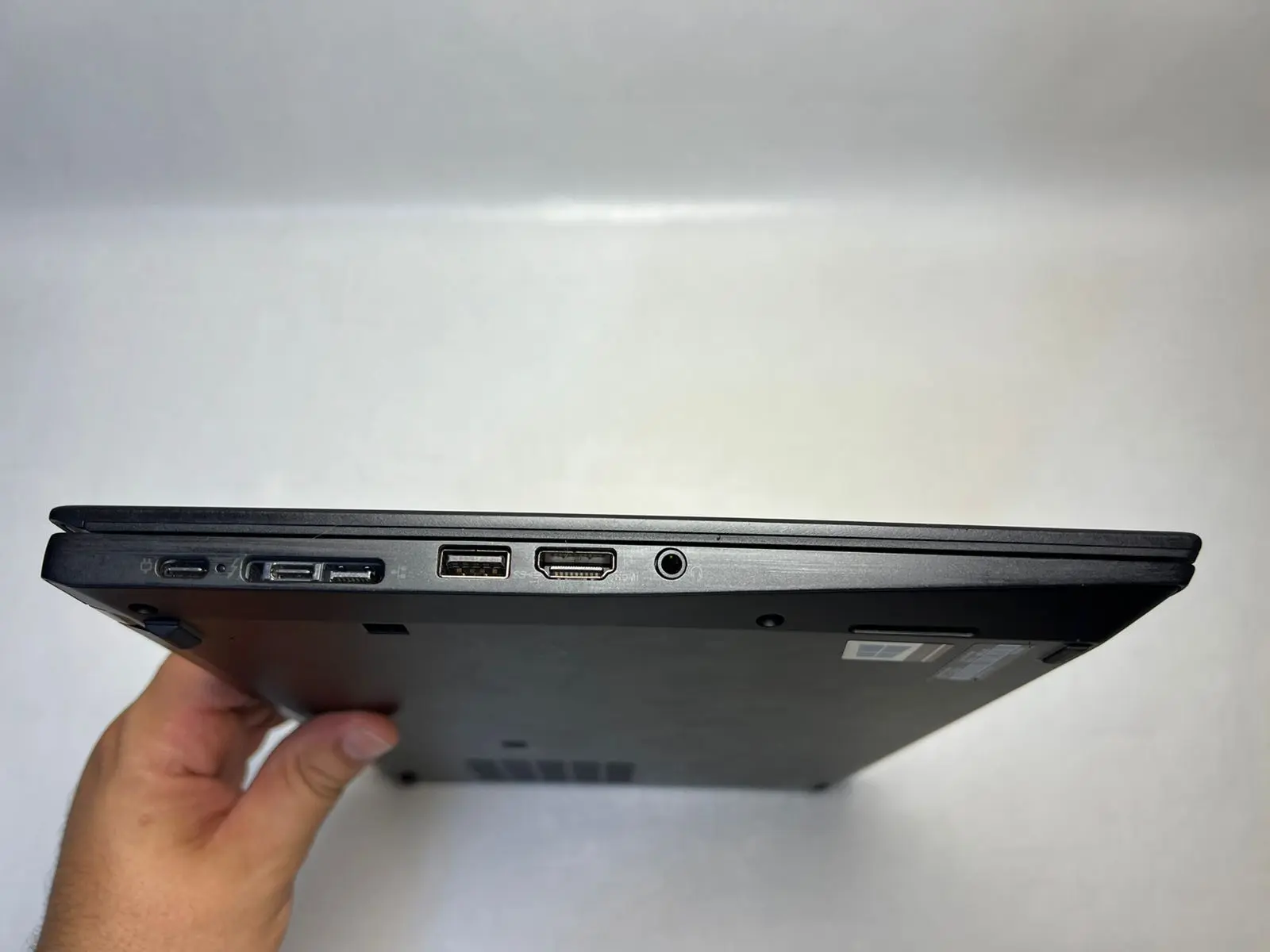 Lenovo ThinkPad T14s Gen 1 — şəkil 6