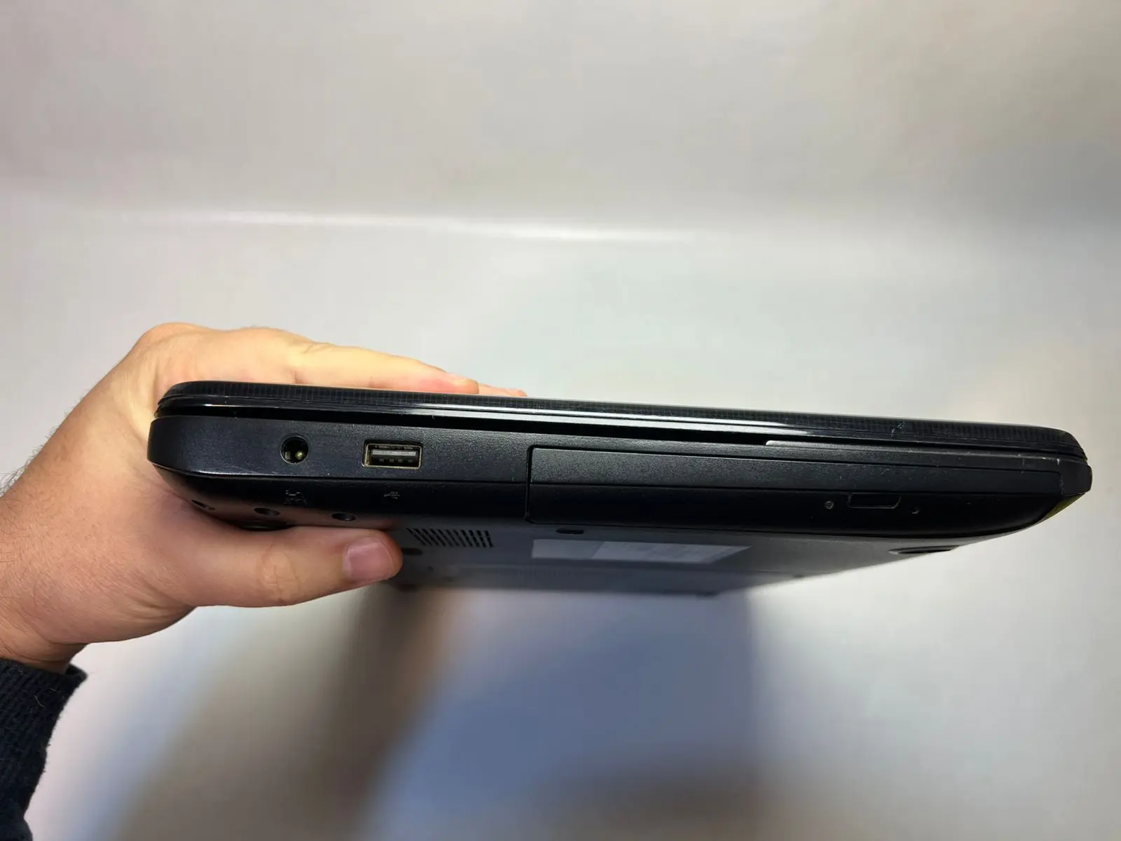 Toshiba Satellite C850-C072 &mdash; şəkil 4