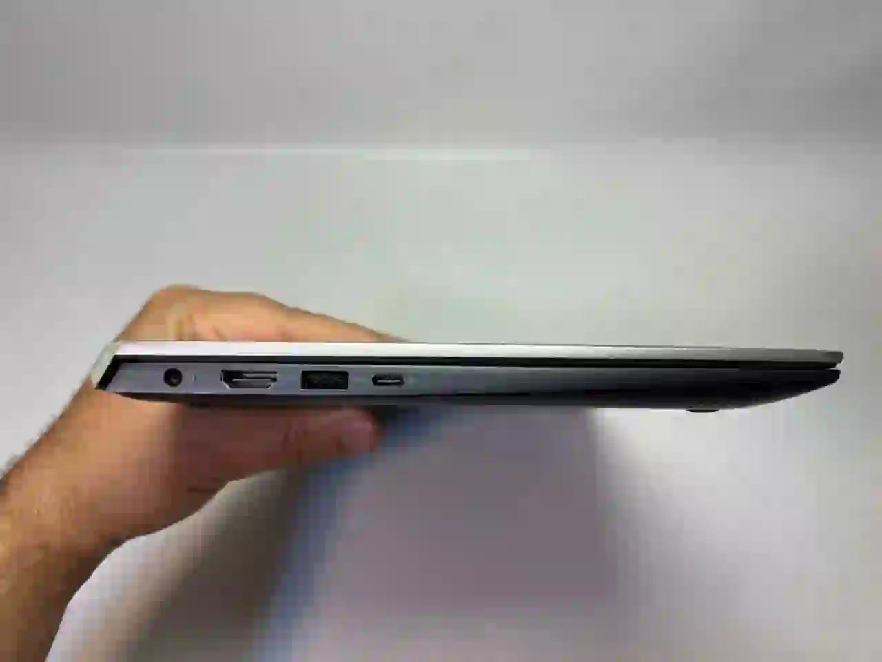 Dell Vostro 5301 P121G &mdash; şəkil 5