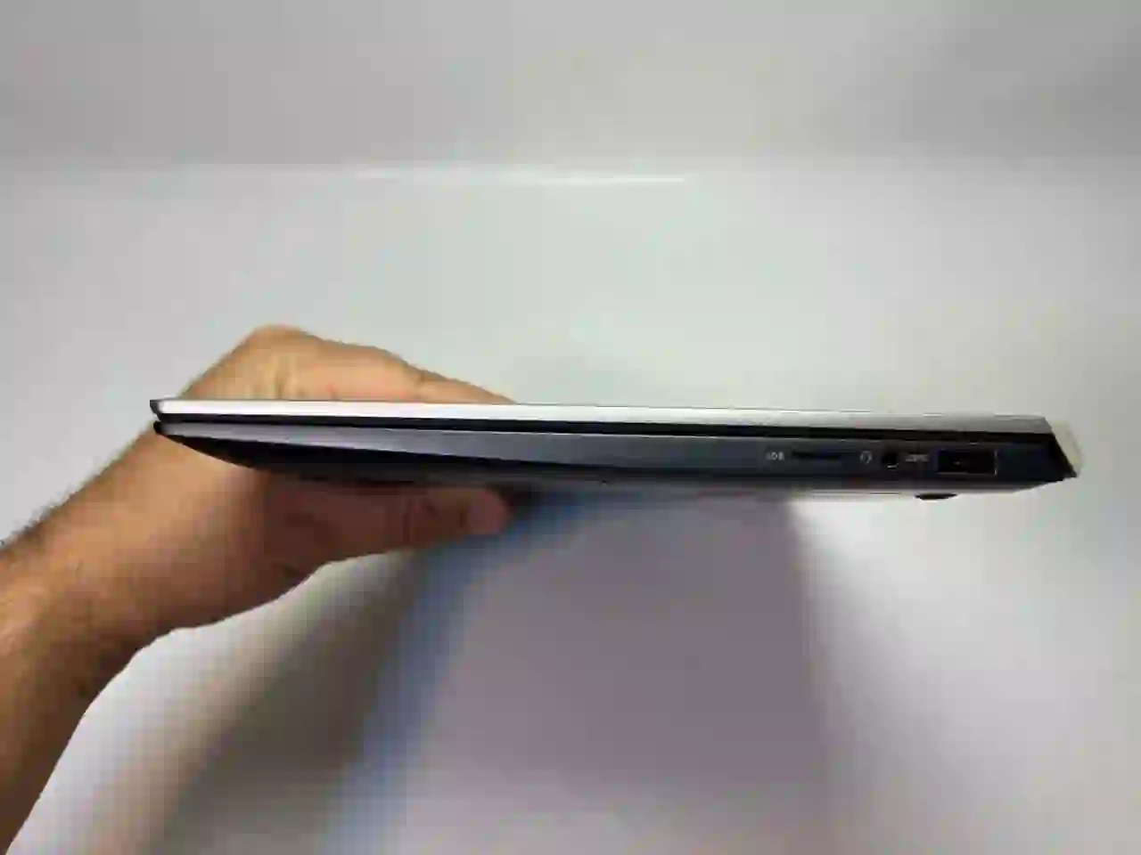 Dell Vostro 5301 P121G &mdash; şəkil 6